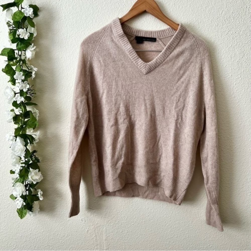 360 Cashmere Tan Light Blush Pink 100% Cashmere V Neck Runa Sweater